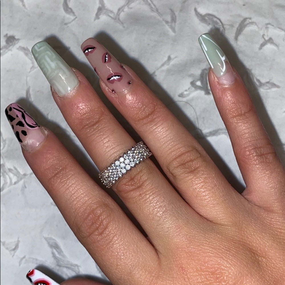 Diamond ring